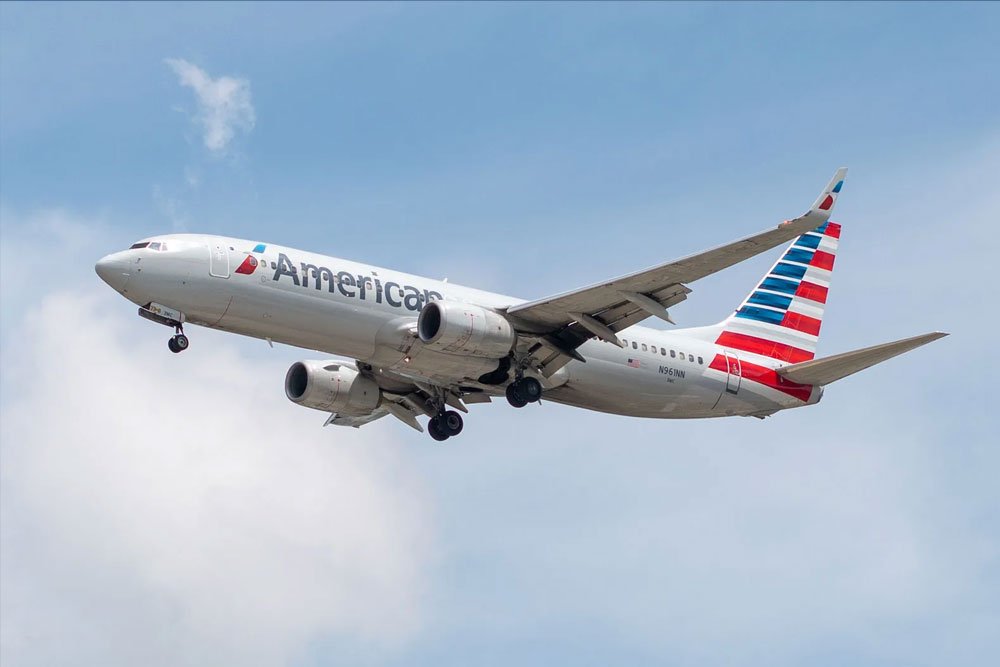 American Airlines aircraft international and domestic flight booking